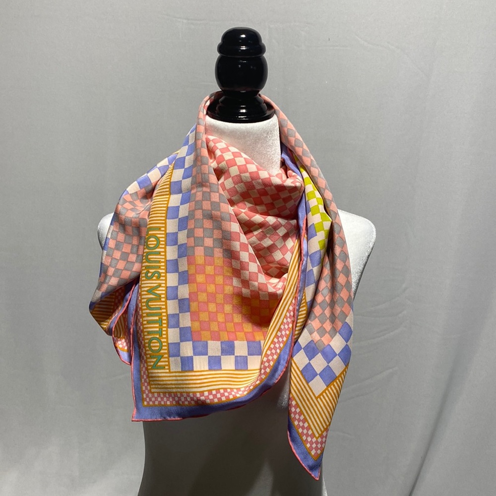 Louis Vuitton scarf